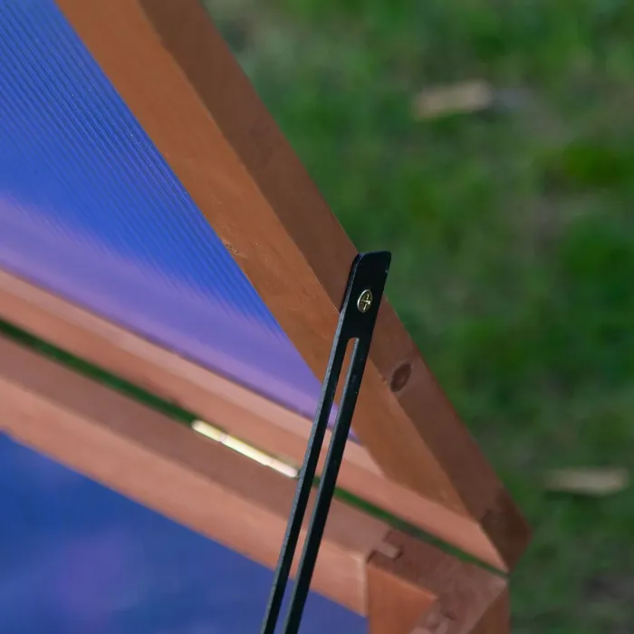 Chilli Wooden Cold Frame, Small Polycarbonate Greenhouse for Plants with Openable & Tilted Top Cover, Brown, 100 x 65 x 40cm