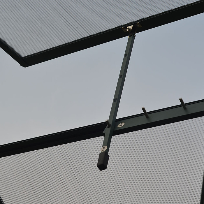 183cm H Green Outdoor Garden Polycarbonate Greenhouse with Sliding Door and Apex Roof Vent, 6x4ft