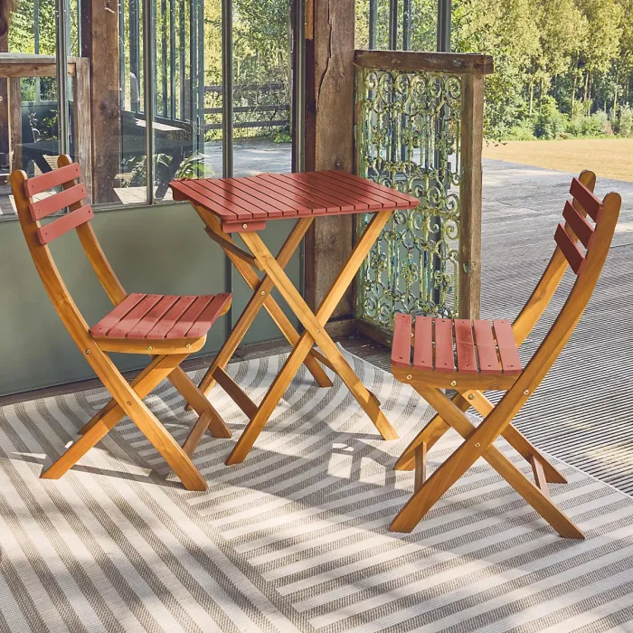 sweeek - Acacia wood garden table 2 folding chairs Hilora Terracotta 60x60x8 cm