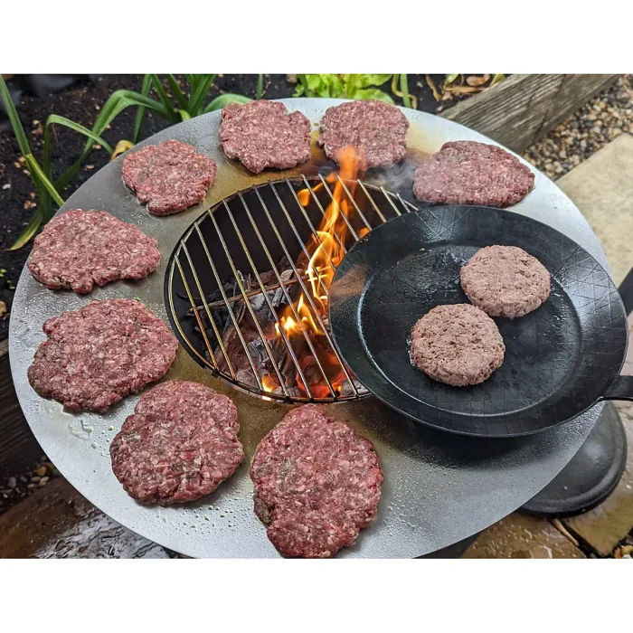 Waco Log Fireplace with Steel Plancha Ring and Log Store