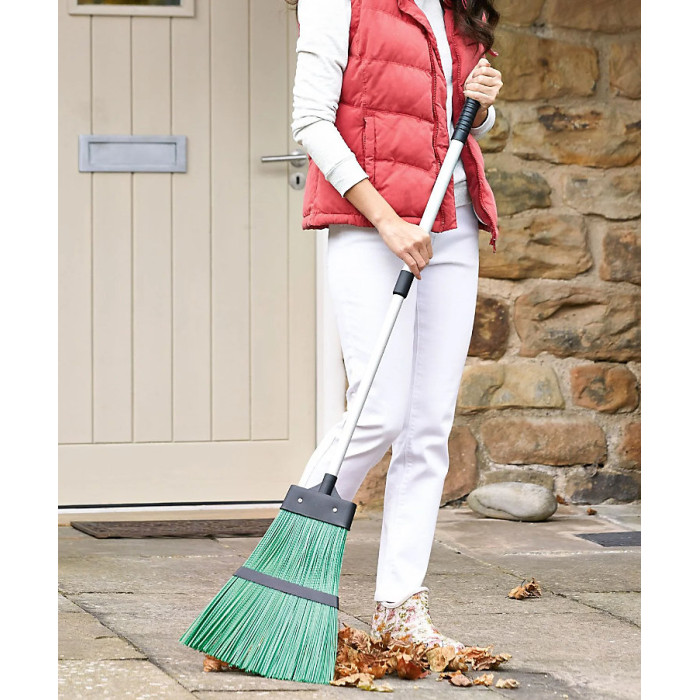 Telescopic Extendable Garden Broom - Green