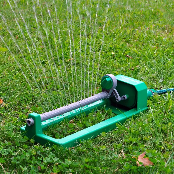 Kingfisher 610 Oscillating Garden Lawn Sprinkler 15 Hole