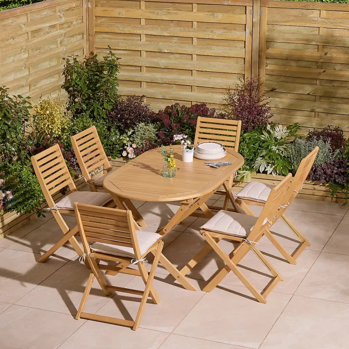Rowlinson Ashdown Folding 6 Seat Oval Dining Set with Cushions