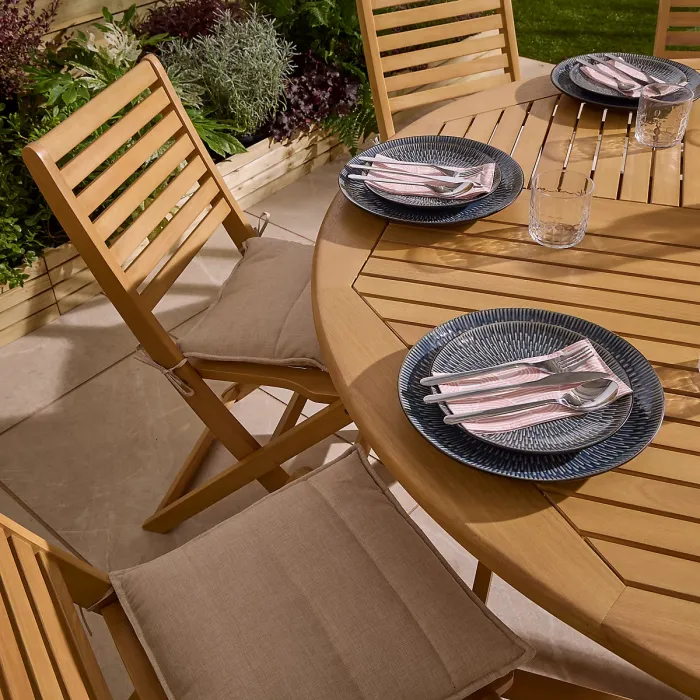 Rowlinson Ashdown Folding 8 Seat Round Dining Set with Cushions