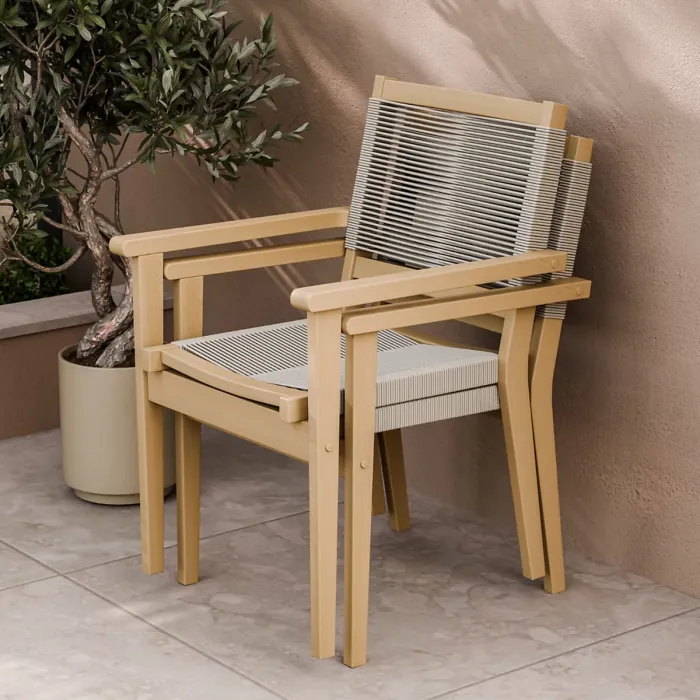 LUNA 120cm Round concrete table with 4 Roma Stacking Chairs