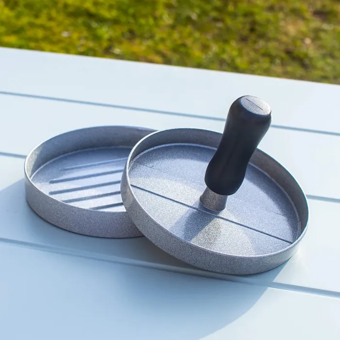 Valiant BBQ Accessory Kit. Includes Burger Press, Chicken Rack, Shredding Claws and Basting Brush