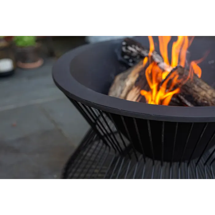 La Hacienda Milan - Outdoor Fireplace - Durable Black Steel - Garden Fire Pit - 60cm x 33cm