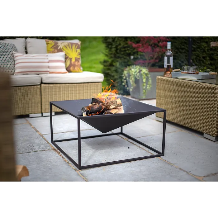 La Hacienda Black Cairo Steel Firepit - L 60 cm x W 60 cm x H 31 cm