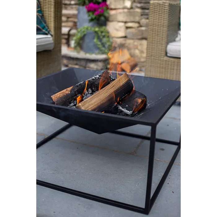 La Hacienda Black Cairo Steel Firepit - L 60 cm x W 60 cm x H 31 cm