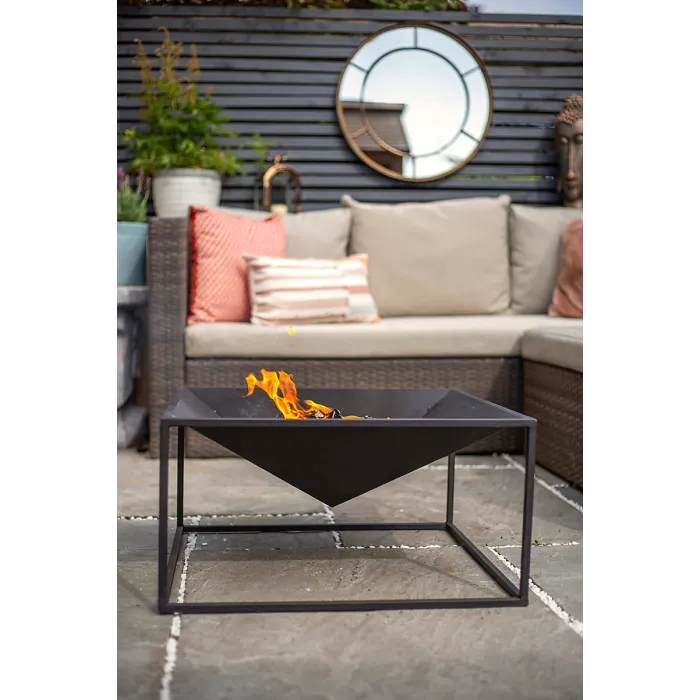 La Hacienda Black Cairo Steel Firepit - L 60 cm x W 60 cm x H 31 cm