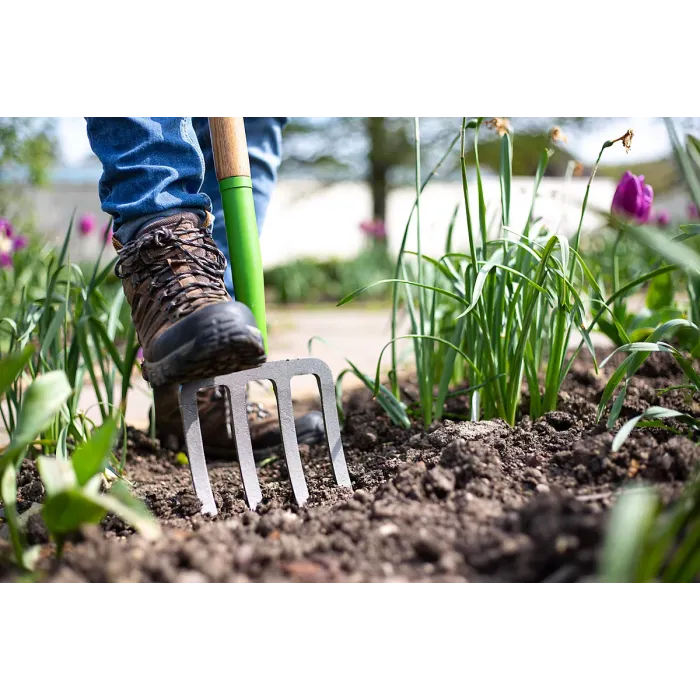 AMES High-Quality Carbon Steel Digging Garden Fork - L 111 cm x W 19 cm x D 5.5 cm