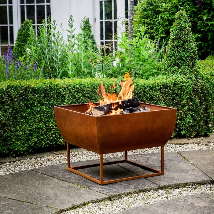 Outdoor Windermere Firebowl Rust Iron H36cm W50Cm