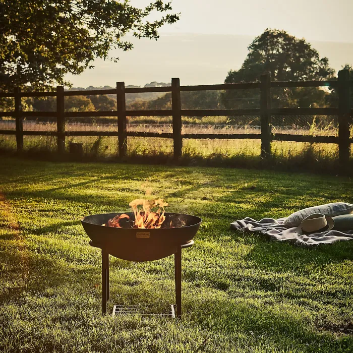 Outdoor XL Cast Iron Fire Pit in Rust H49cm W80cm