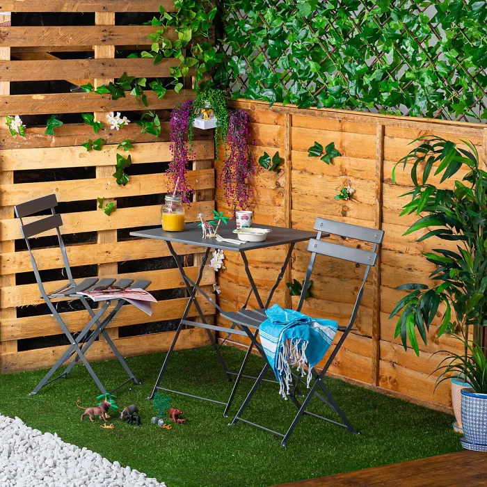 Harbour Housewares 2 Seater Sussex Bistro Set - Square - Grey