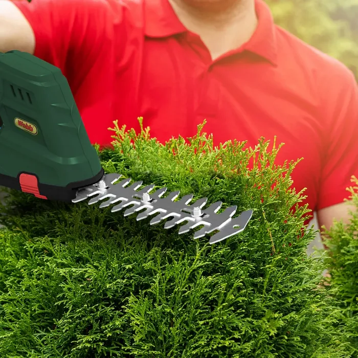Webb WE7.2GHS Cordless 7.2v 2 in 1 Grass and Shrub Shears