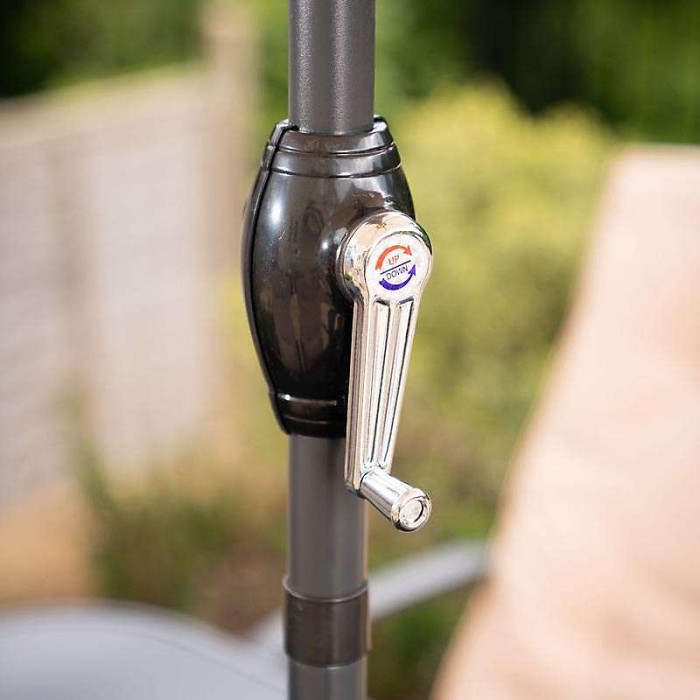 Primrose Reclining 6 Seater Garden Patio Dining And Outdoor Leisure Furniture Set with Crank Parasol in Beige