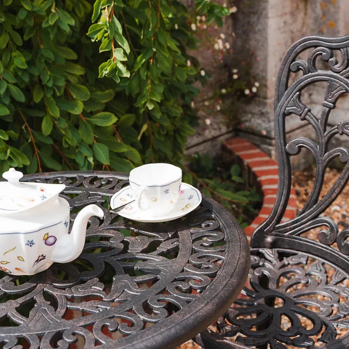 Lazy Susan Tulip Antique Bronze metal garden bistro set