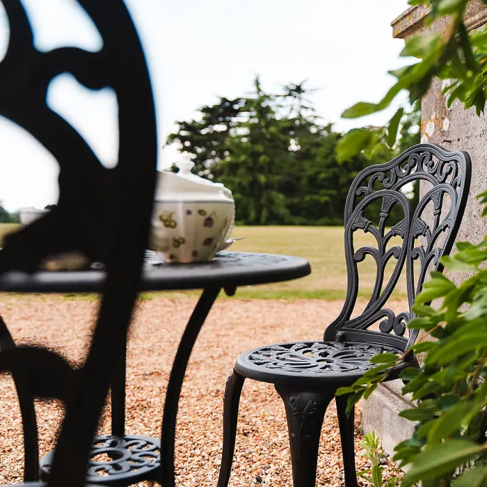 Lazy Susan Tulip Antique Bronze metal garden bistro set