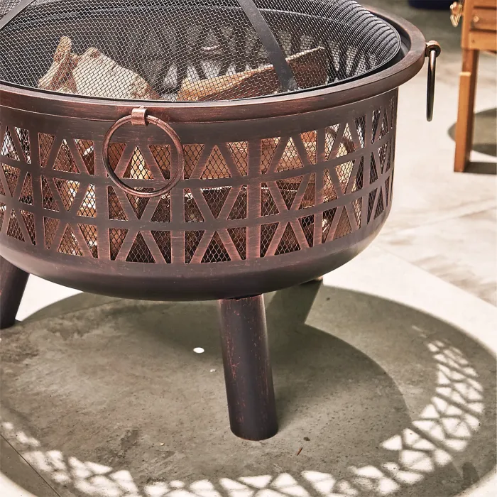 VonHaus Fire Pit, Firepit for Outdoor, Garden, Patio, Portable Lightweight Geometric Design, Use Wood or Charcoal to Fuel