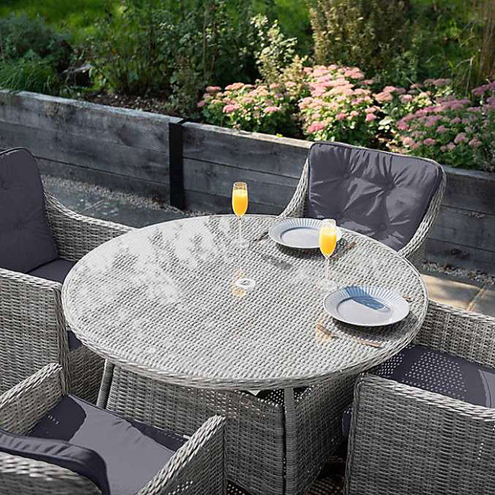 Primrose Living Luxury Rattan 4 Seater Circular Garden Furniture Dining Set in Pebble