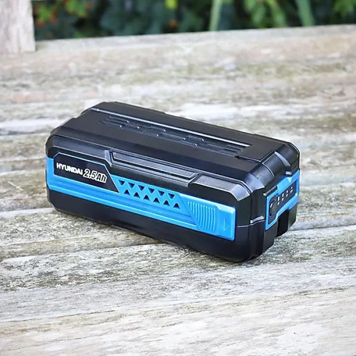 Hyundai 2.5Ah Lithium-ion Replacement Battery For 40V Garden Machinery Range HYBAT40Li25