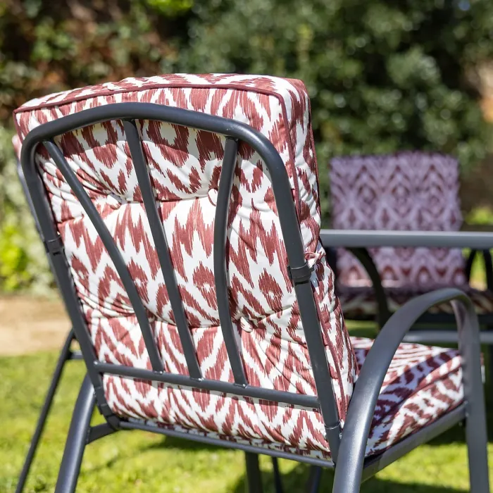 Primrose 6 Seater Garden Furniture Dining Set with Reversible Cushions and Crank Parasol in Wine