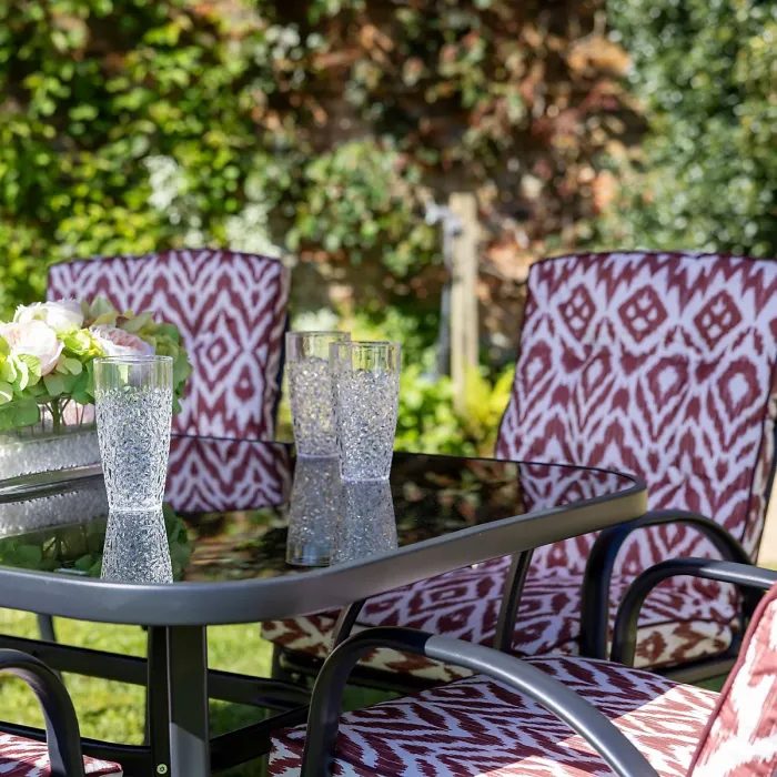 Primrose 6 Seater Garden Furniture Dining Set with Reversible Cushions and Crank Parasol in Wine