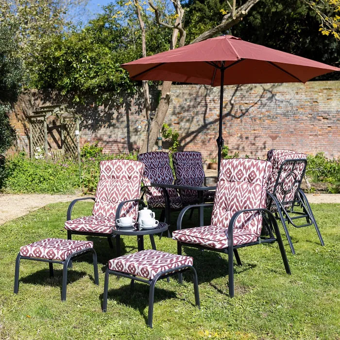 Primrose 6 Seater Reclining Garden Furniture Dining Set with Reversible Cushions and Crank Parasol in Wine