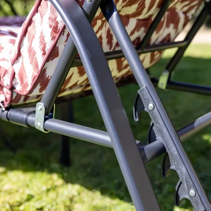 Primrose 6 Seater Reclining Garden Furniture Dining Set with Reversible Cushions and Crank Parasol in Wine