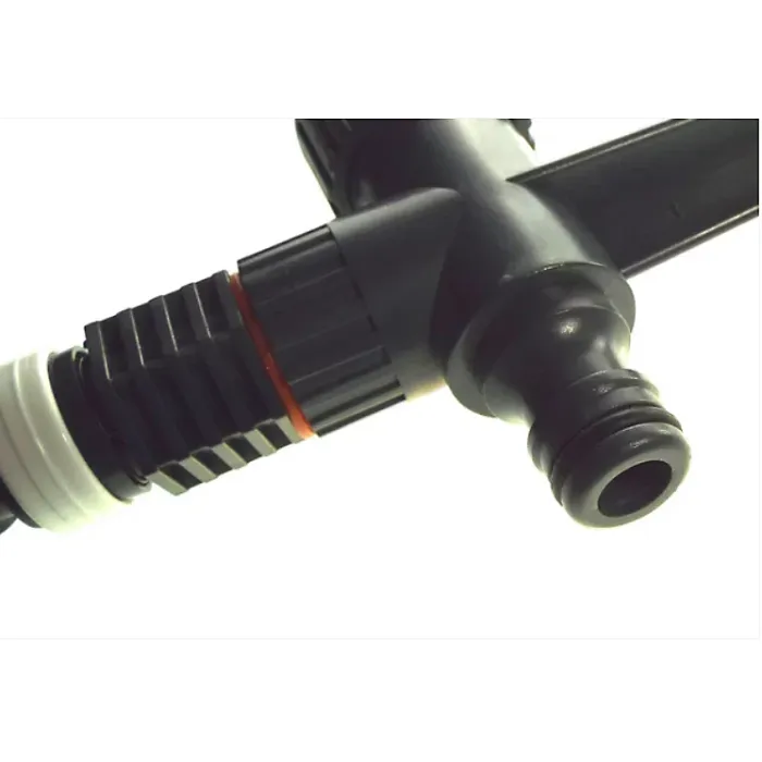 Pulsating Lawn Sprinkler on Spike - White Line - designed to cater to your lawn's specific watering needs.