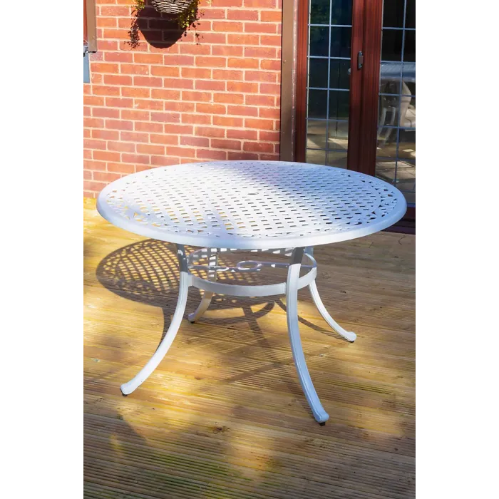 SH&G Chirk 6 Seat Dining Table Set - 7 Piece Round Table & Chairs - White Aluminium with Cream Cushions - Outdoor