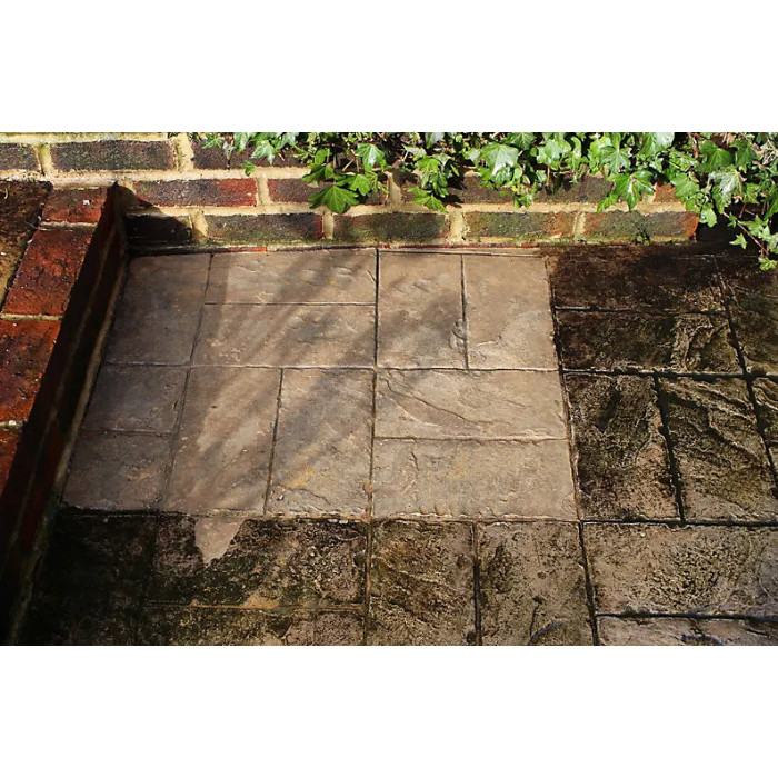 Stonecare4U - Black Spot Remover (15L) - High-Performance Cleaner, Quickly Removes Black Spot Deposits, Green Algae, Lichen & More