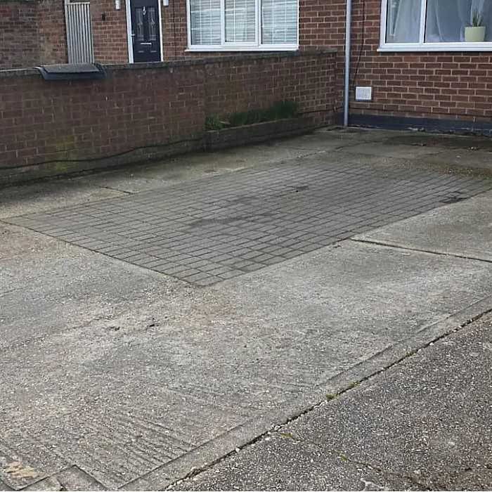 Stonecare4U - Driveway Cleaner (25L) - Removes Dirt, Algae, Weeds & Moss From Block Paving, Concrete, Natural Stone & More