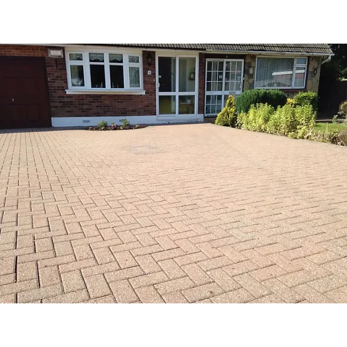 Stonecare4U - Driveway Cleaner (25L) - Removes Dirt, Algae, Weeds & Moss From Block Paving, Concrete, Natural Stone & More