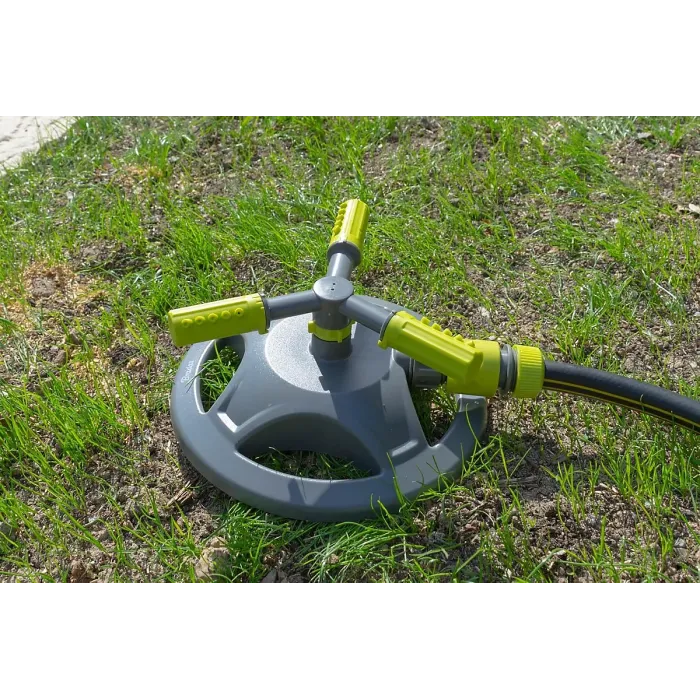 Green 3-Arm Rotating Lawn Sprinkler - Quick Click Connection, Adjustable Spray, Sturdy Base for Easy Watering