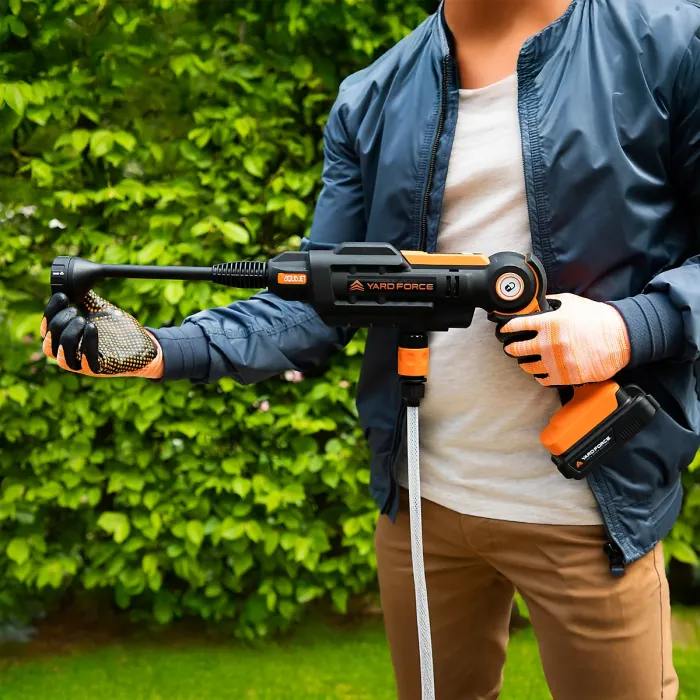 Yard Force 20V Aquajet Cordless Pressure Cleaner with 2.5Ah Lithium-Ion Battery, Charger and Accessories - LW C02A - CR20 Range