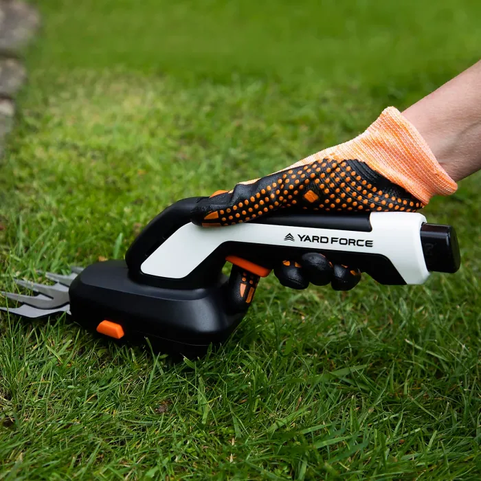 Yard Force Vita Hand Tool Set for Gardens and Balconies with Portable Box and Lithium Ion Battery - HX V06S