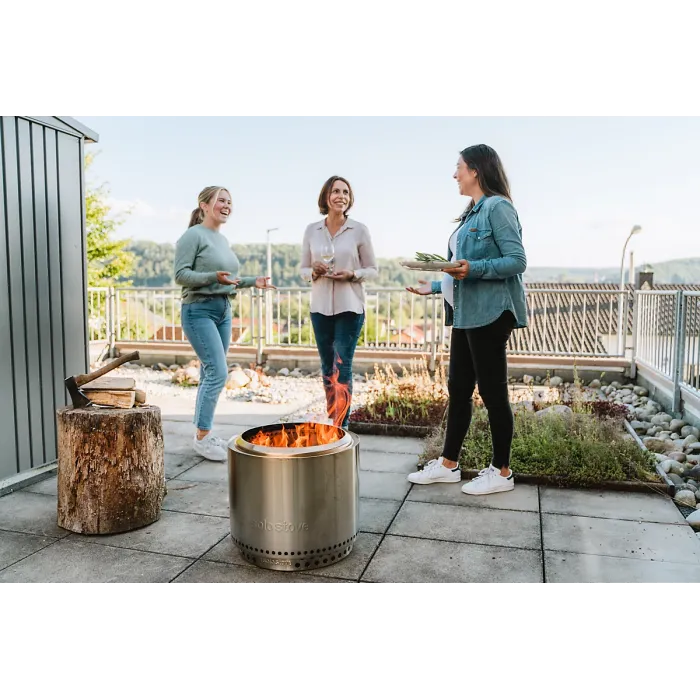 Solo Stove Bonfire 2.0 Stainless Steel Smokeless Outdoor Fire Pit